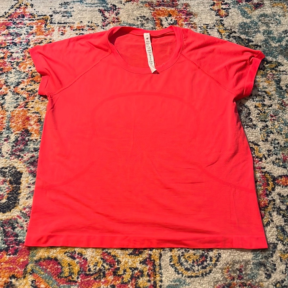 Lululemon Swiftly Race Length short sleeve shirt